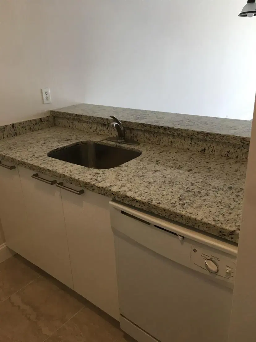 Picture of 914 Twin Lakes Dr 914, Coral Springs FL 33071