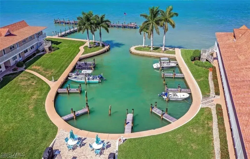 Picture of 850 Palm St F4, Marco Island, FL 34145