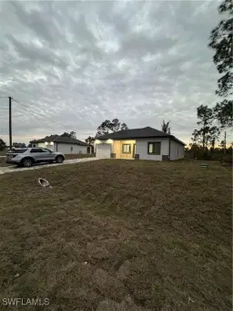 Picture of 1178 Ebers St E, Lehigh Acres, FL 33974