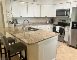 Picture of 9621 Crescent Garden Dr G-101, Naples, FL 34109