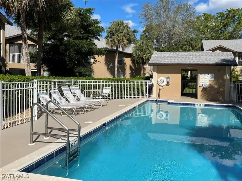 Picture of 9621 Crescent Garden Dr G-101, Naples FL 34109