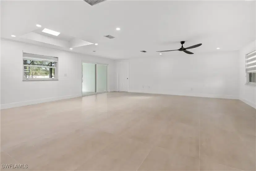 Picture of 5554 Natoma Dr, Fort Myers FL 33919