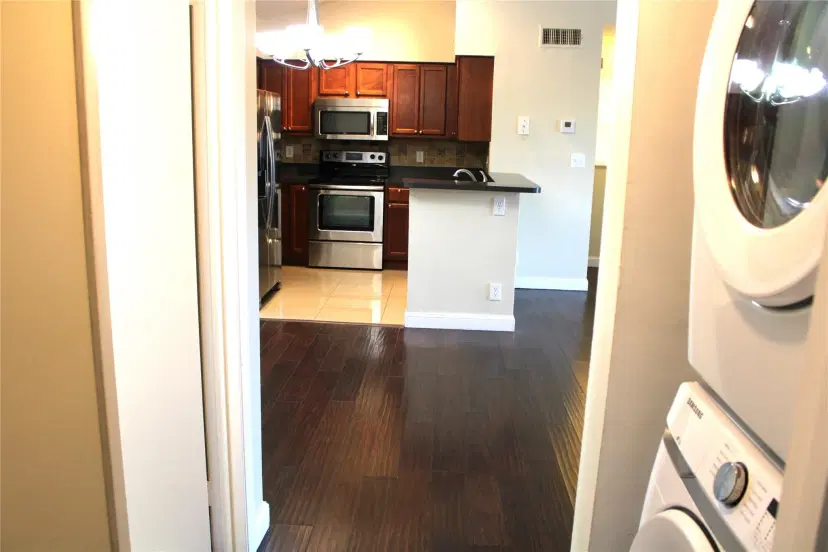 Picture of 7630 Westwood Dr 330, Tamarac, FL 33321
