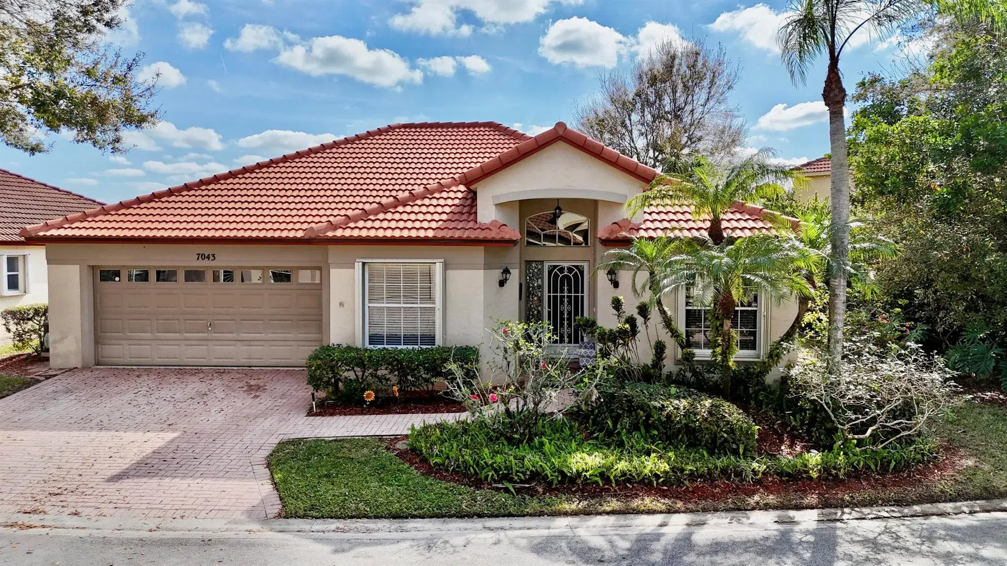 Picture of 7043 Galleon Cove, Riviera Beach, FL 33418