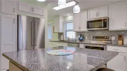 Picture of 612 Sunrise Ave, North Fort Myers, FL 33903
