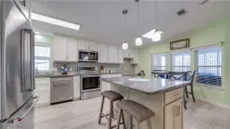 Picture of 612 Sunrise Ave, North Fort Myers, FL 33903