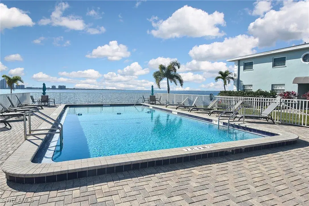 Picture of 3344 N Key Dr 6, North Fort Myers, FL 33903