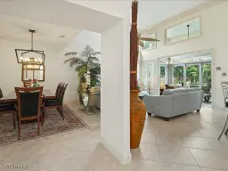 Picture of 156 Amblewood Ln 7-704, Naples, FL 34105