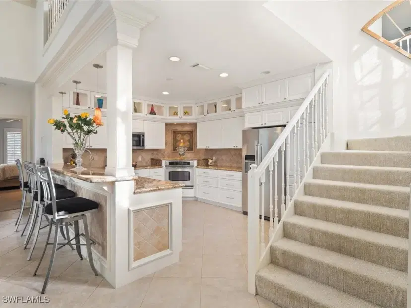 Picture of 156 Amblewood Ln 7-704, Naples FL 34105