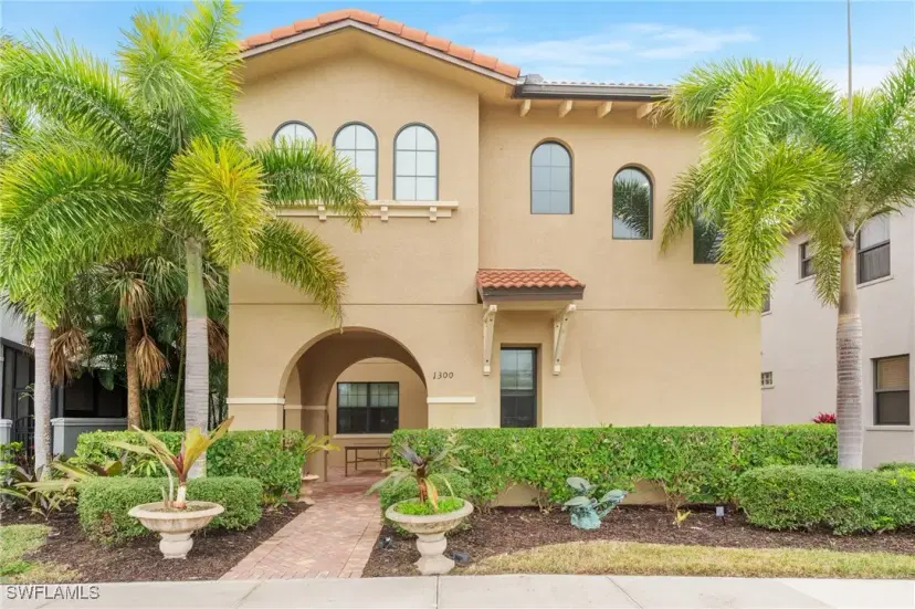 Picture of 1300 Kendari Ter, Naples FL 34113