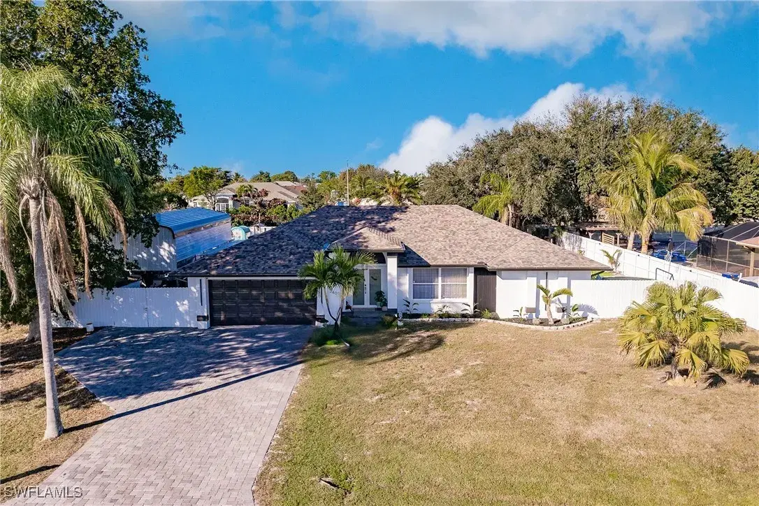 Picture of 240 Laurent Ct, Lehigh Acres, FL 33936