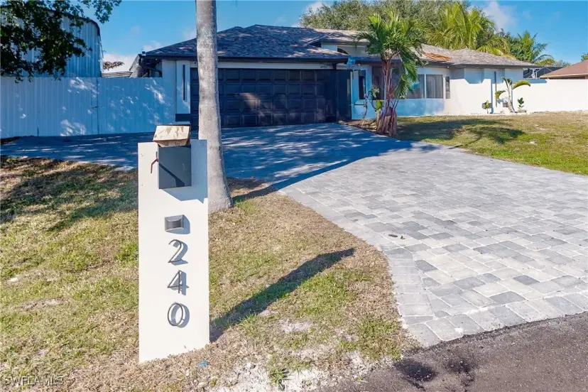 Picture of 240 Laurent Ct, Lehigh Acres FL 33936