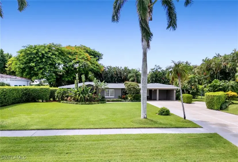 Picture of 1380 Plumosa Dr, Fort Myers FL 33901