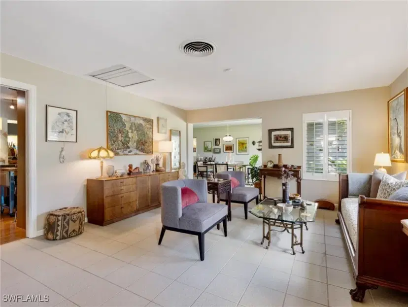 Picture of 1380 Plumosa Dr, Fort Myers FL 33901