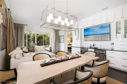 Picture of 700 Bentwater Cir 201, Naples, FL 34108