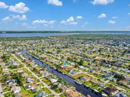 Picture of 1901 SE 13Th St, Cape Coral, FL 33990