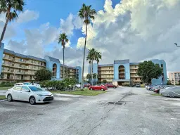 Picture of 2828 Tennis Club Drive 207, West Palm Beach, FL 33417
