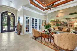 Picture of 2743 Olde Cypress Dr, Naples, FL 34119