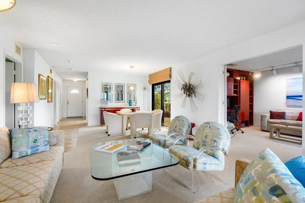 Picture of 11 Stratford Drive E A, Boynton Beach, FL 33436