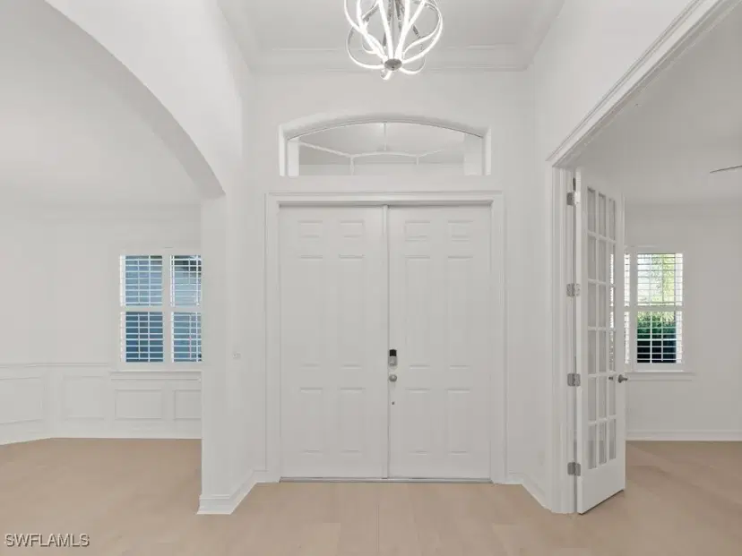 Picture of 442 Saddlebrook Ln, Naples FL 34110