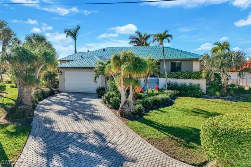 Picture of 1286 Par View Dr, Sanibel FL 33957