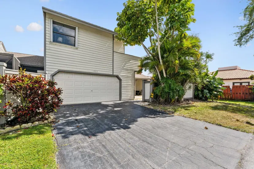 Picture of 13383 Bedford Mews Court, Wellington FL 33414