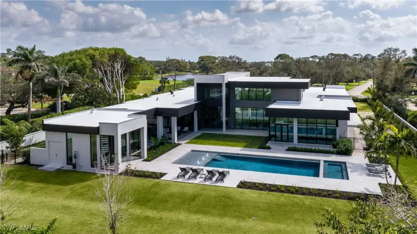 Picture of 107 Myrtle Rd, Naples FL 34108