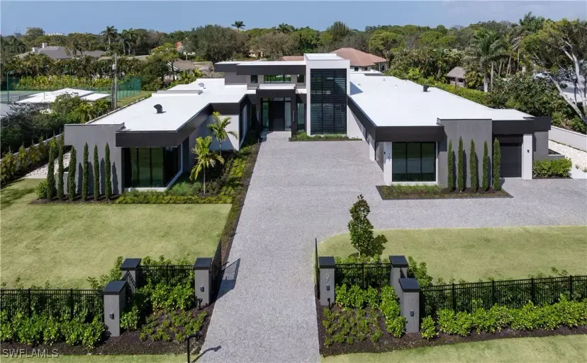 Picture of 107 Myrtle Rd, Naples FL 34108