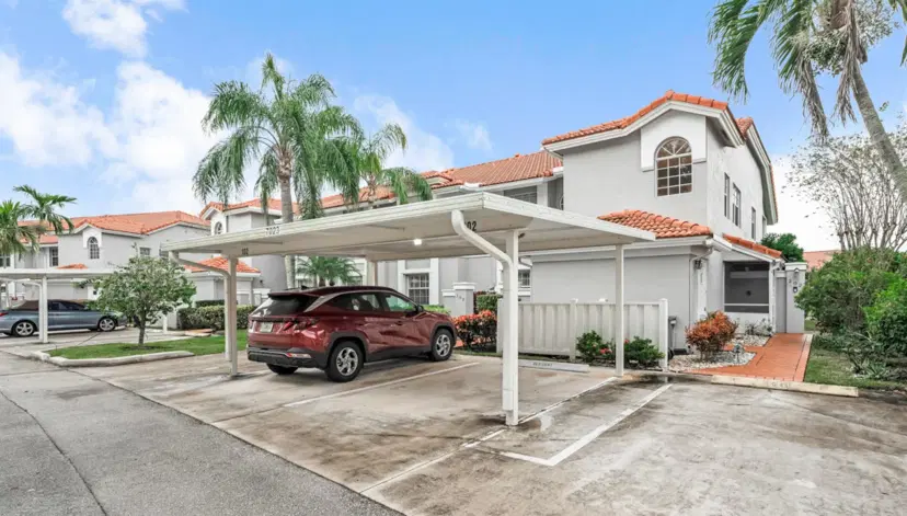Picture of 7023 Summer Tree Drive 202, Boynton Beach FL 33437