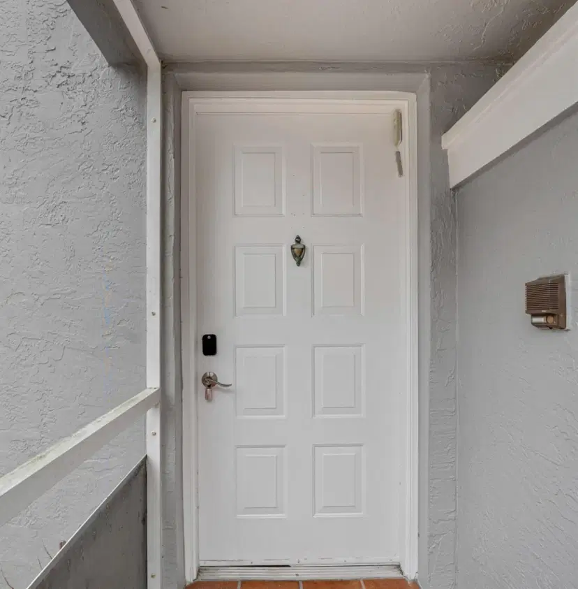 Picture of 7023 Summer Tree Drive 202, Boynton Beach FL 33437