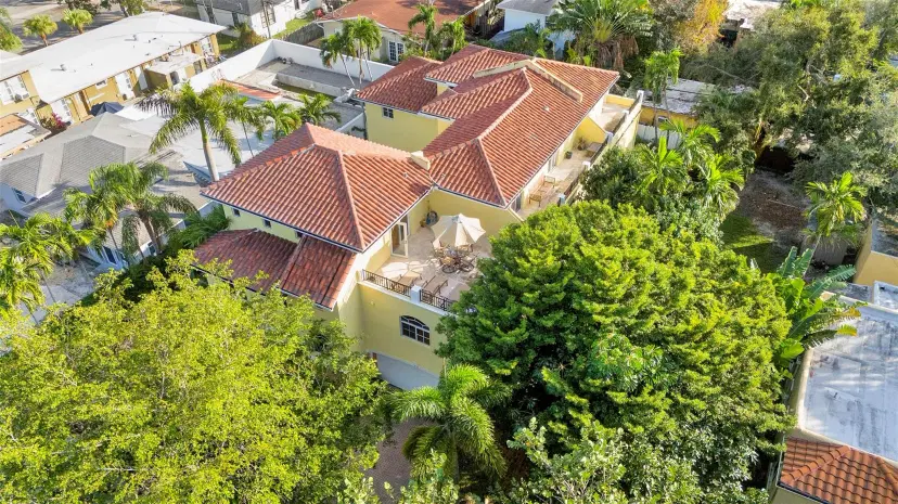 Picture of 1634 NE 5Th Ct 1634, Fort Lauderdale FL 33301