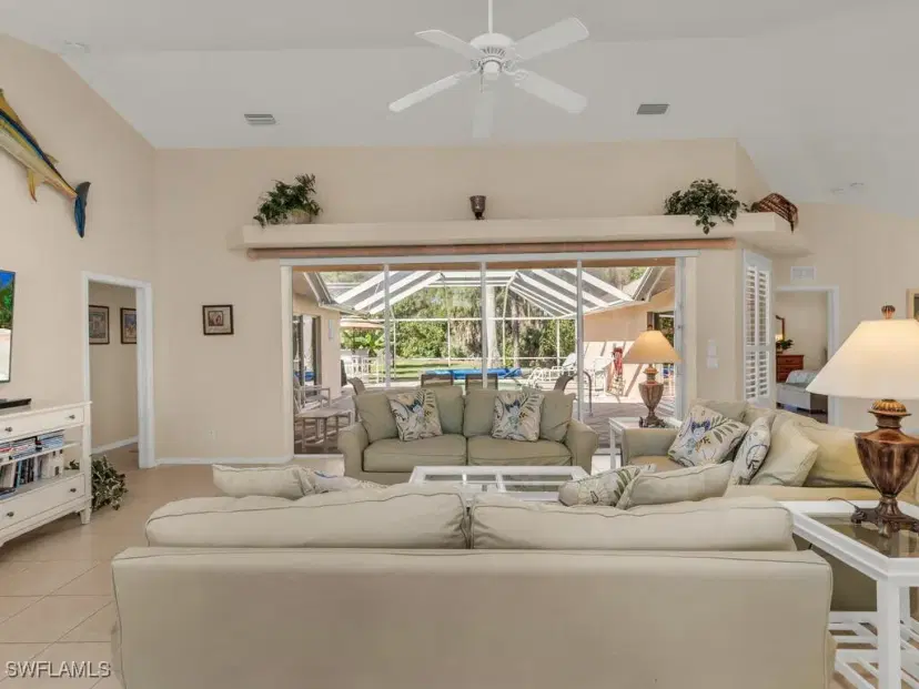 Picture of 1021 Briarwood Blvd, Naples FL 34104