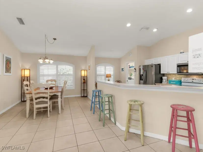Picture of 1021 Briarwood Blvd, Naples FL 34104