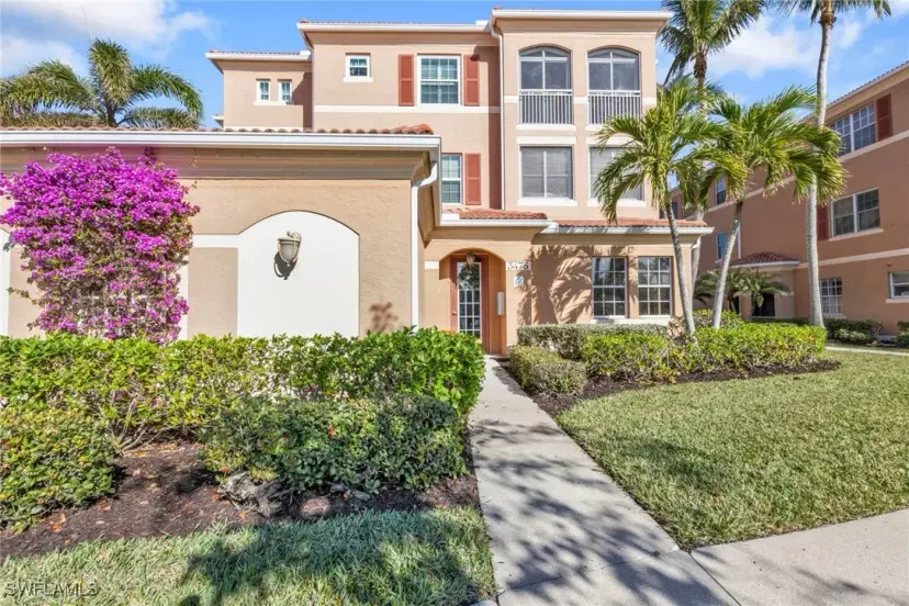 Picture of 3475 SE Sunset Key Cir 102, Punta Gorda FL 33955