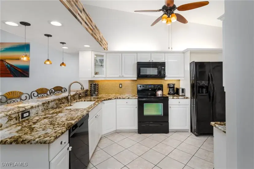 Picture of 6750 Beach Resort Dr 10, Naples FL 34114