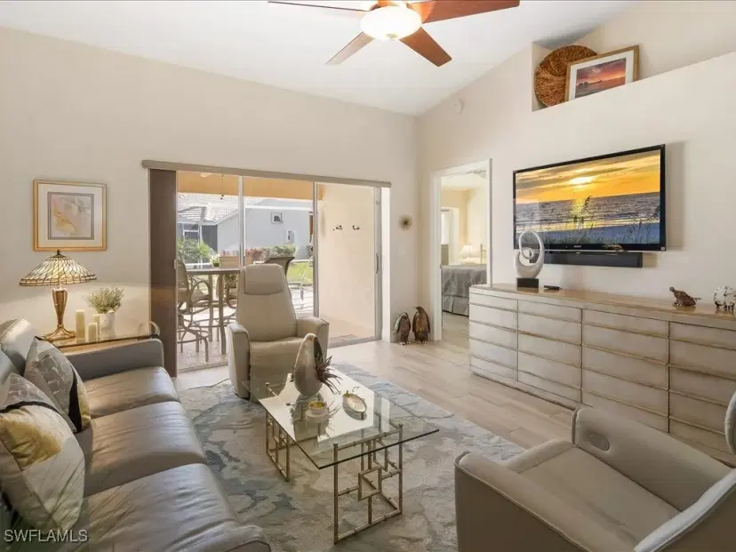 Picture of 682 Wiggins Bay Dr, Naples FL 34110