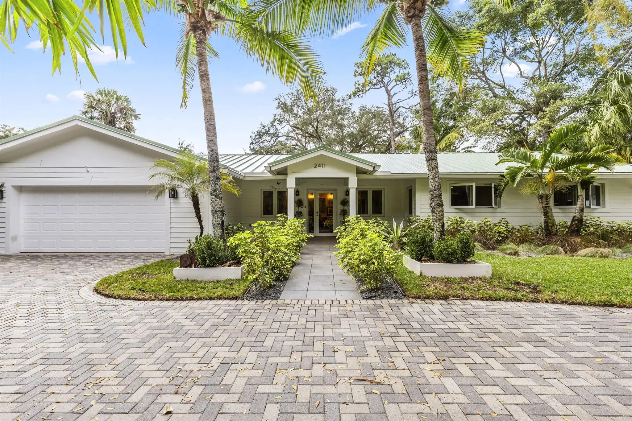 Picture of 2411 SW 29 Way, Fort Lauderdale, FL 33312