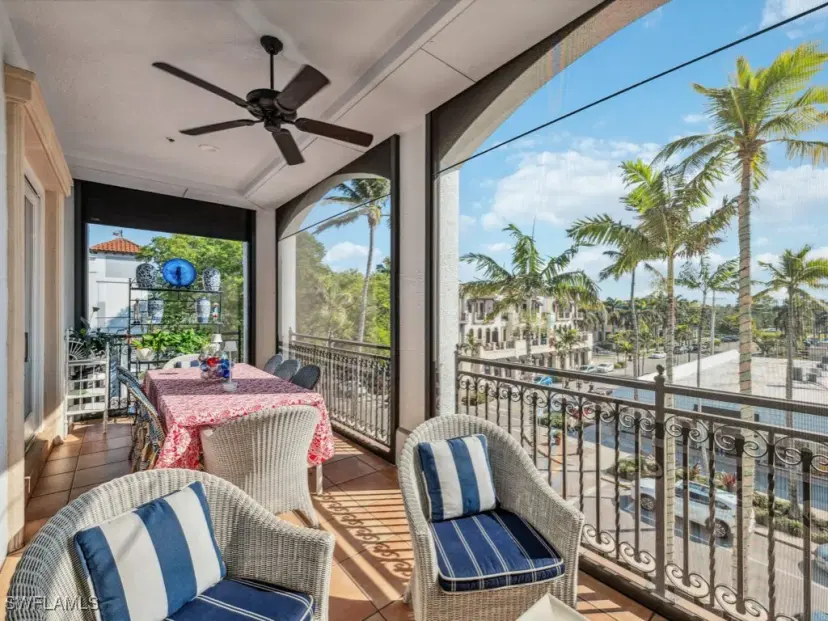 Picture of 625 5Th Ave S Ph-302, Naples FL 34102