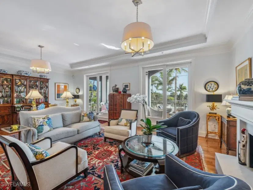 Picture of 625 5Th Ave S Ph-302, Naples FL 34102