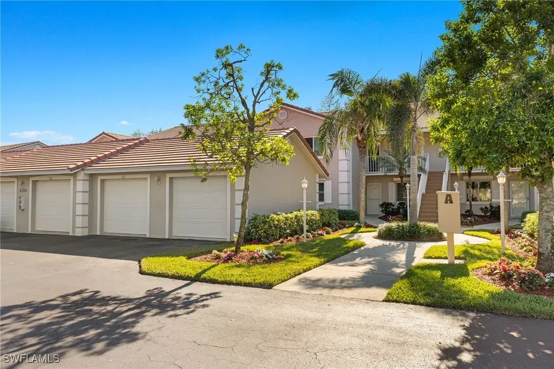 Picture of 6700 Dennis Cir A103, Naples, FL 34104