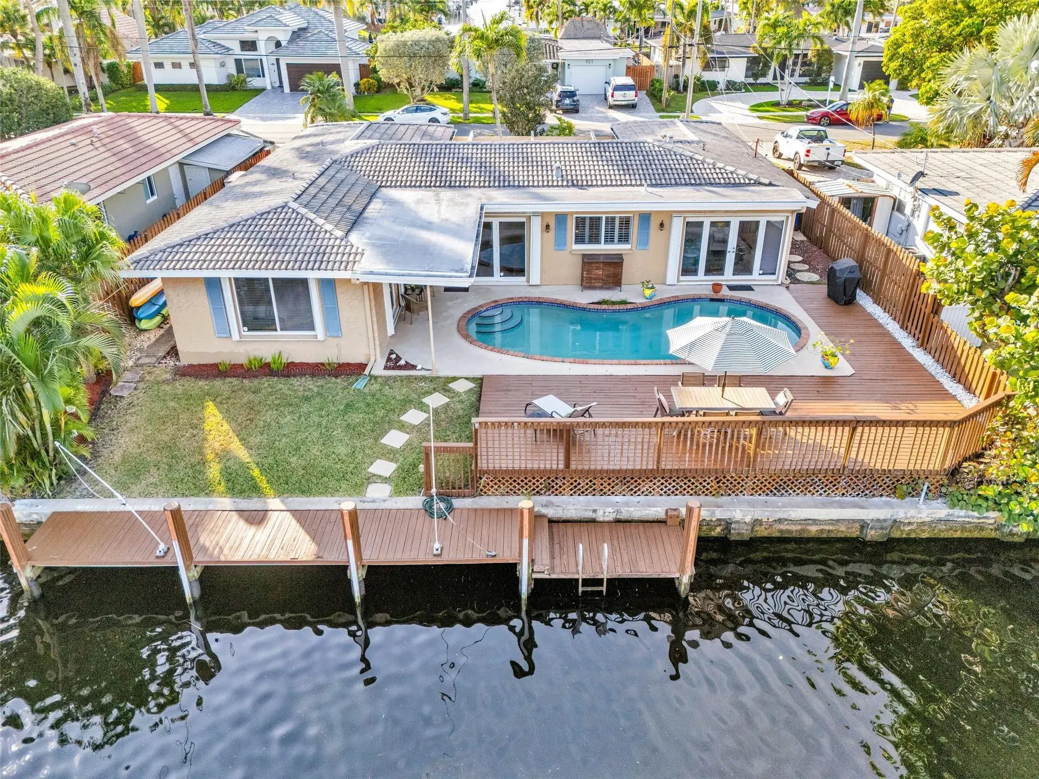 Picture of 920 SE 4 Avenue, Pompano Beach, FL 33060