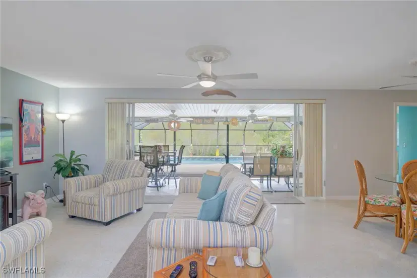 Picture of 857 SE 41St St, Cape Coral FL 33904