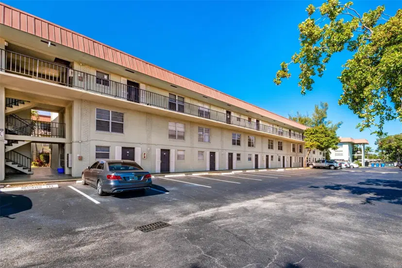 Picture of 801 W Oakland Park Blvd B19, Oakland Park FL 33311