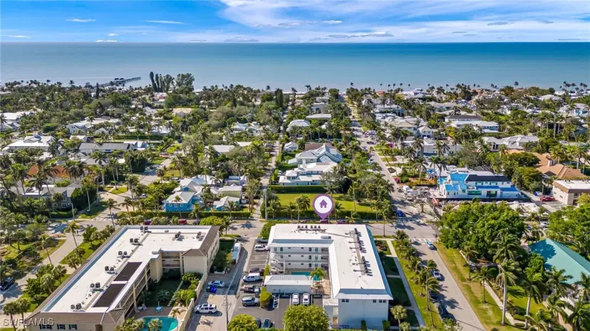 Picture of 1021 3Rd St S 110, Naples FL 34102
