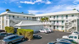 Picture of 1021 3Rd St S 110, Naples, FL 34102