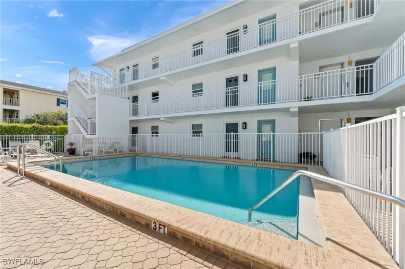 Picture of 1021 3Rd St S 110, Naples FL 34102