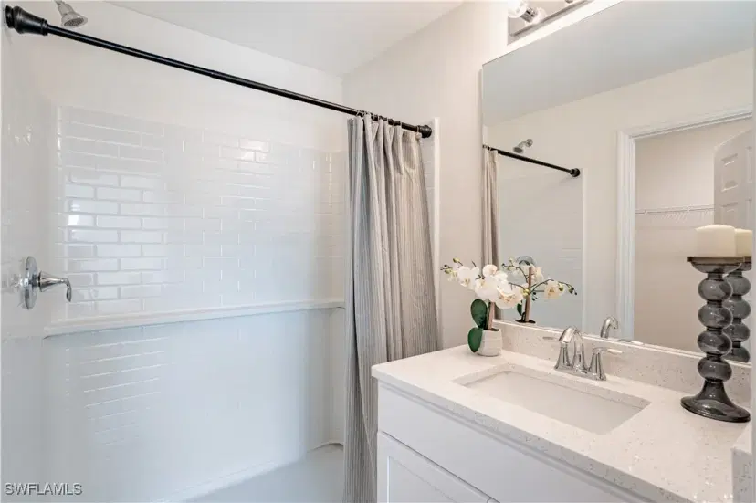 Picture of 3087 NW 4Th Pl, Cape Coral FL 33993