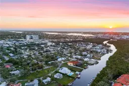 Picture of 2195 Harbor Rd, Naples, FL 34104