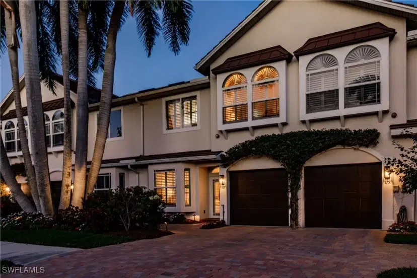 Picture of 165 5Th St S 3, Naples FL 34102