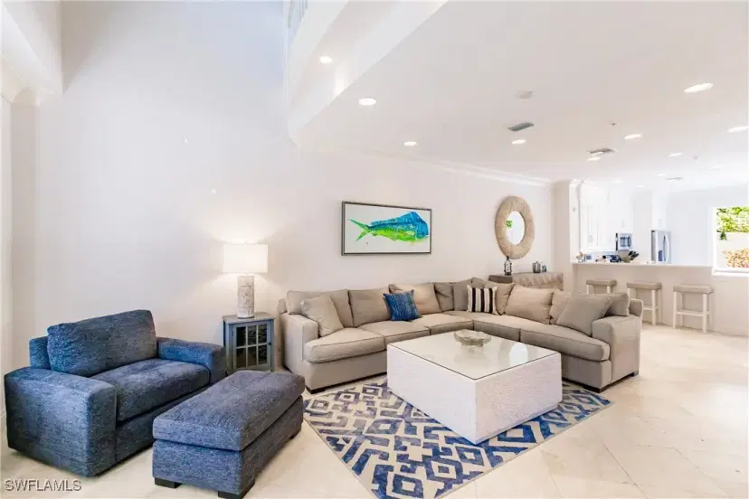 Picture of 165 5Th St S 3, Naples FL 34102